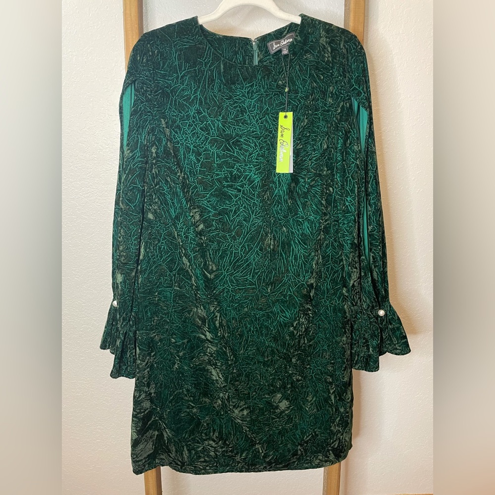 Sam Edelman Crushed Velvet Dress in HUNTER GREEN Slit Sleeves